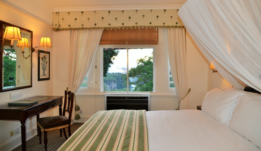 Victoria Falls Hotel website